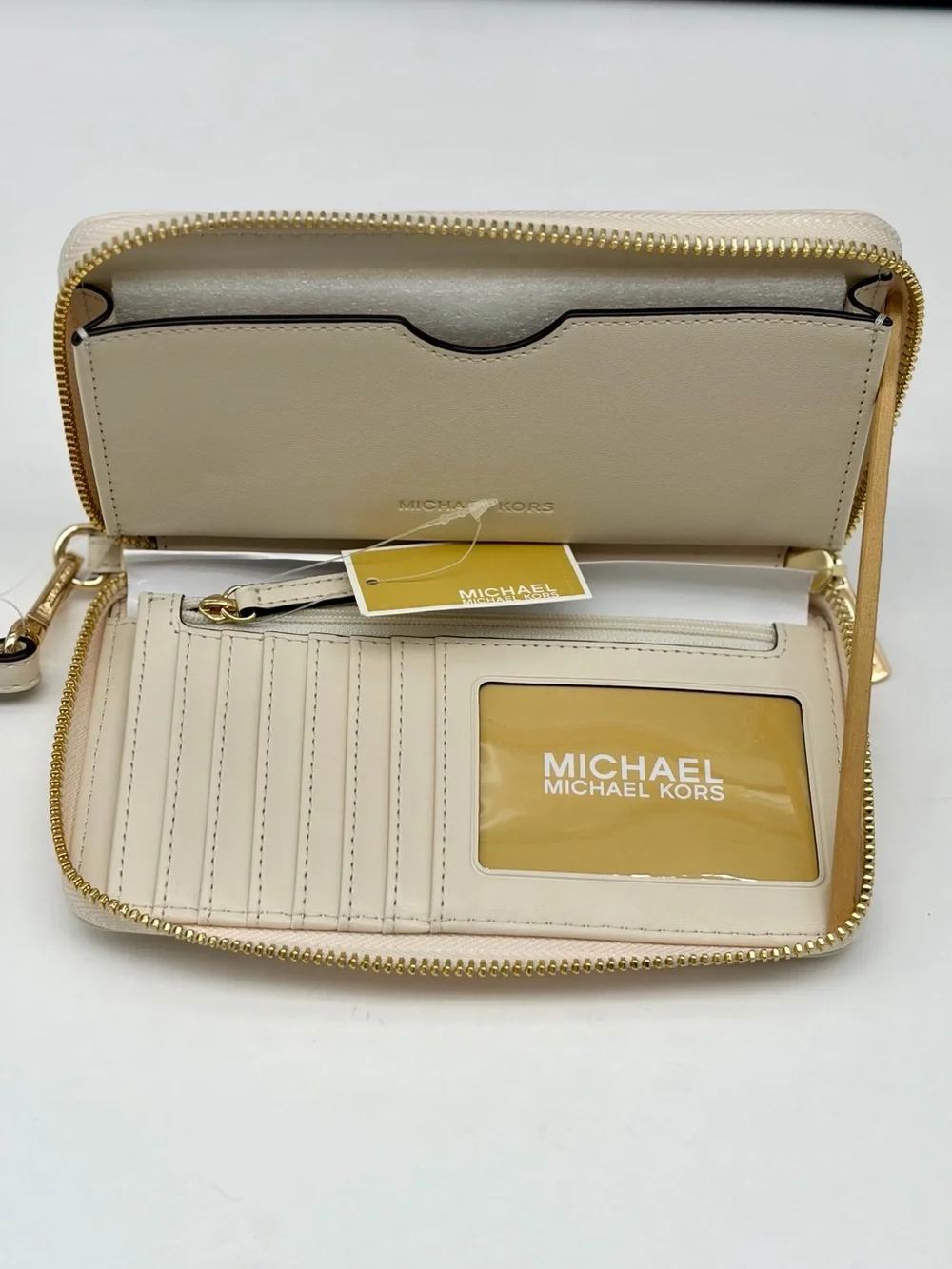Michael Kors Jet Set Travel Multifunctional Wallet Wristlet Phone Case